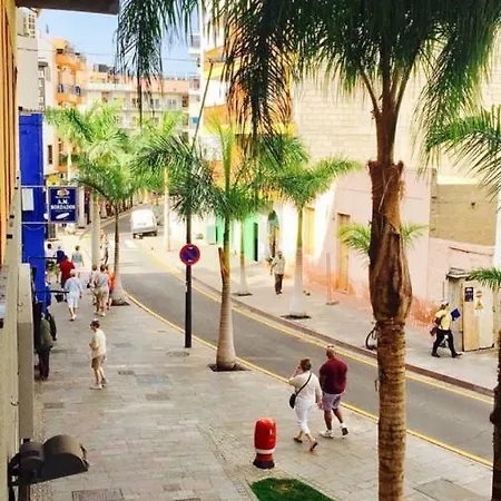 Gæstehus Los Cristianos Town *