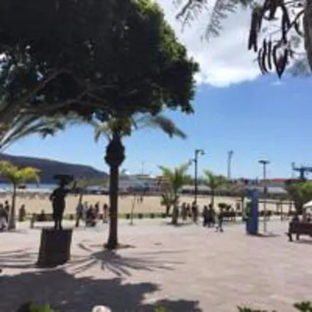 Los Cristianos Town Gæstehus *